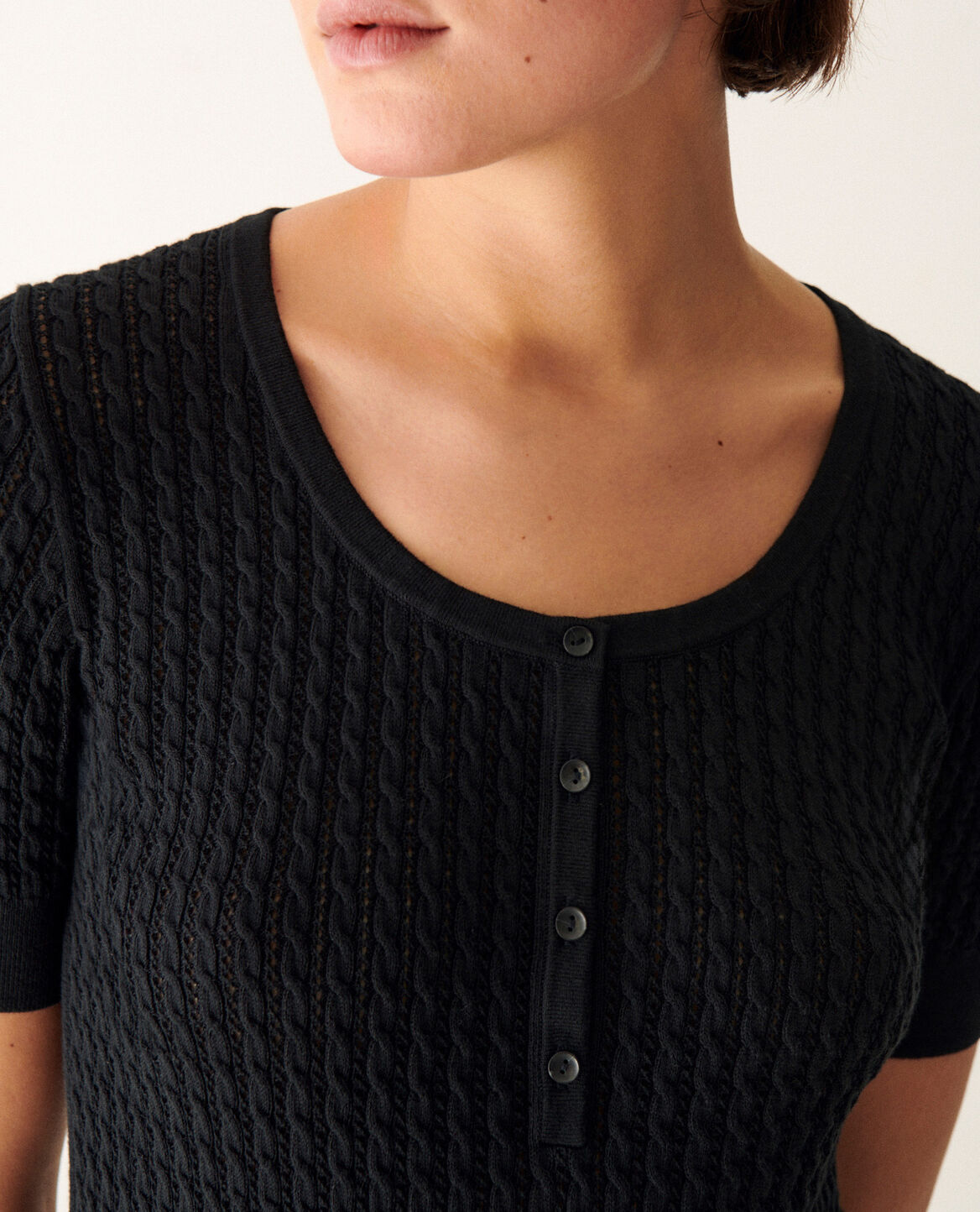 Kurzärmliges Pullover MAILLE POINTELLE Schwarz